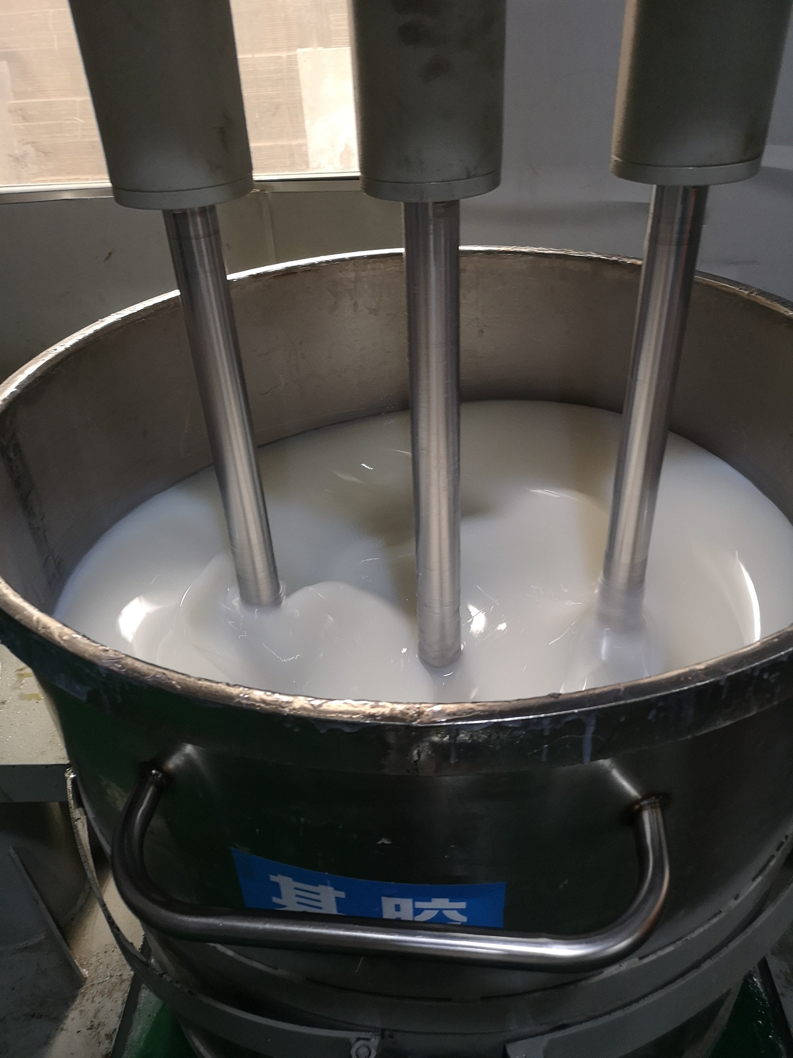 液體硅膠跟固化劑沒有攪拌均勻會(huì)有什么情況 ？